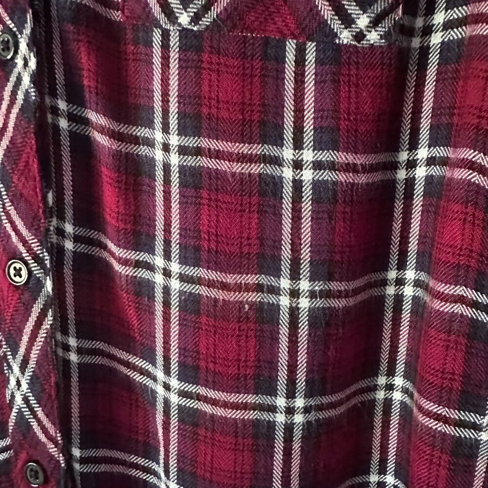 Rails Hunter Button Down Indigo Raspberry - Picture 7 of 13